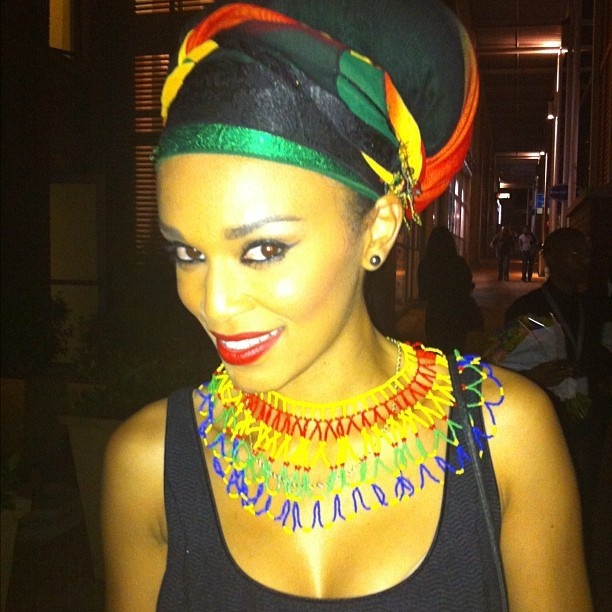 attacher foulard rasta